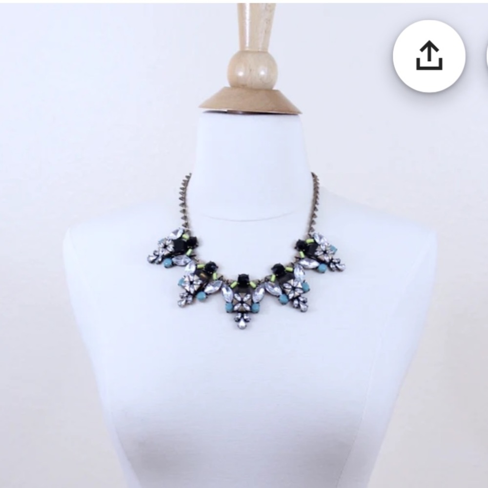 Statement Necklace - Picture 3 of 4